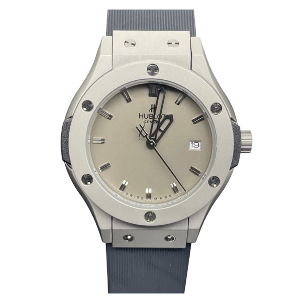 Копии часов Hublot Classic Fusion 33mm Art 4716