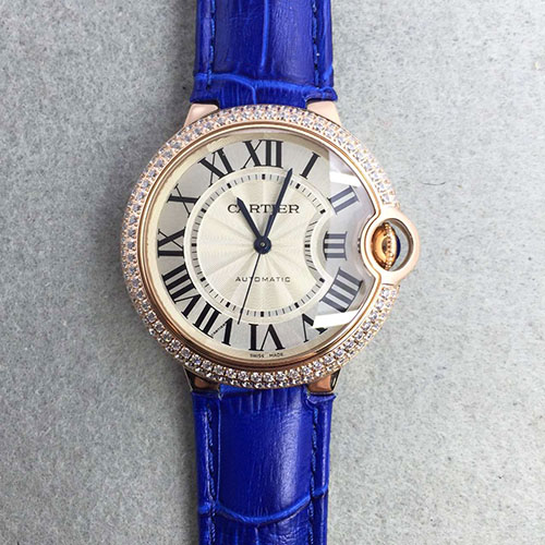 卡地亚 Cartier 玫金带鉆圈中号