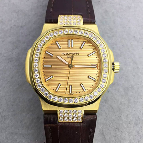 百达翡丽 Patek Philippe 鸚鵡螺系列 搭载原版Cal.324SC机芯